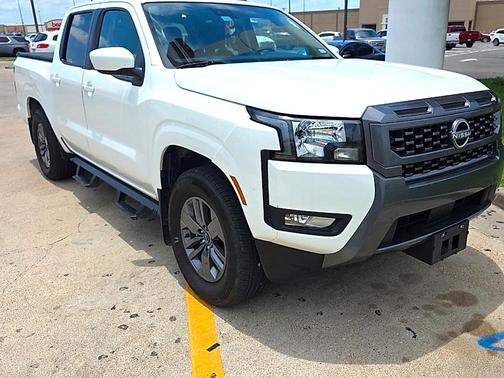Glacier White 2025 Nissan Frontier SV