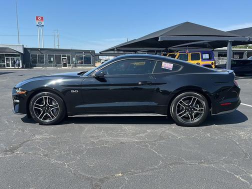 2023 Ford Mustang GT Premium