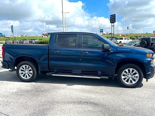 Northsky Blue Metallic 2021 Chevrolet Silverado 1500 Custom