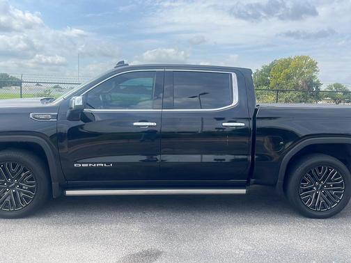 2023 GMC Sierra 1500 Denali Ultimate