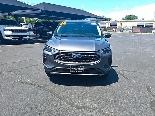 Carbonized Gray Metallic 2024 Ford Escape Active