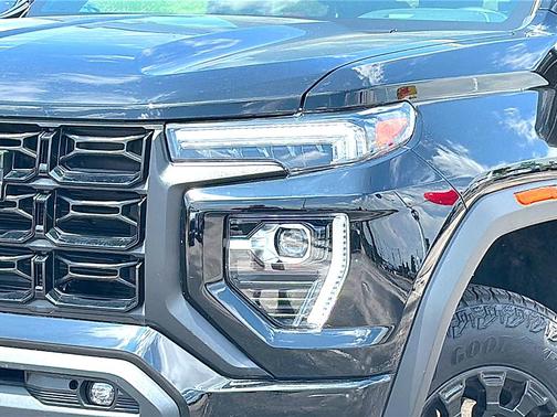 Onyx Black 2026 GMC Canyon Elevation