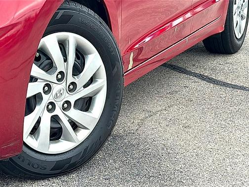 Scarlet Red 2019 Hyundai ELANTRA SE