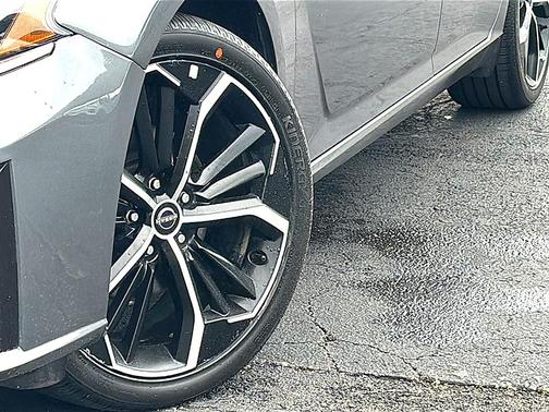 Gun Metallic 2024 Nissan Altima 2.5 SR