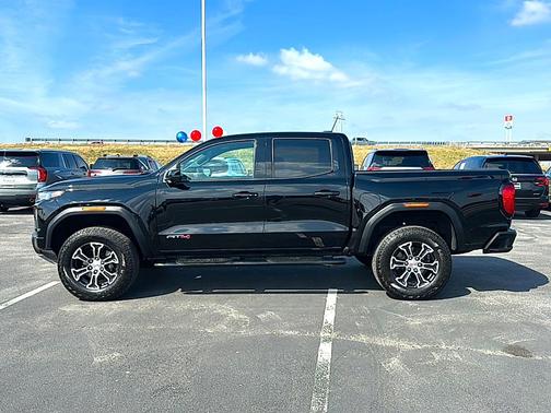 2024 GMC Canyon AT4