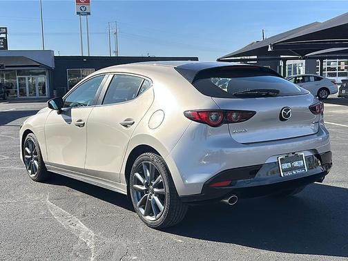 2024 Mazda Mazda3 FWD w/Preferred Package