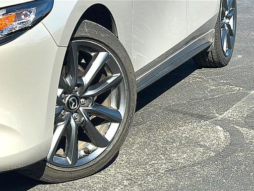 2024 Mazda Mazda3 FWD w/Preferred Package