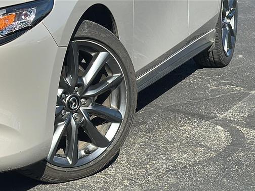 2024 Mazda Mazda3 FWD w/Preferred Package