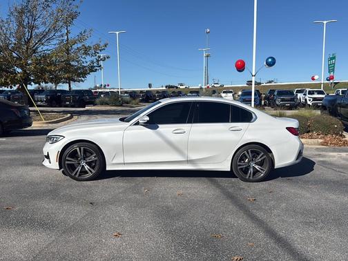 2021 BMW 330 i xDrive