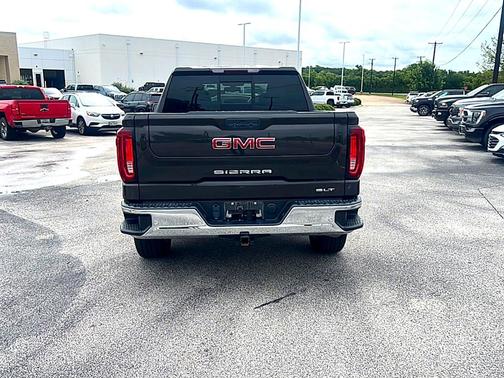 Brownstone Metallic 2021 GMC Sierra 1500 SLT