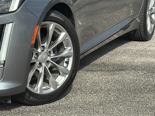 2022 Cadillac CT5 Premium Luxury RWD