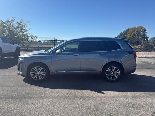 2024 Cadillac XT6 Premium Luxury FWD