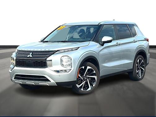Alloy Silver Metallic 2023 Mitsubishi Outlander SE