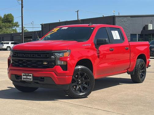 2023 Chevrolet Silverado 1500 Custom
