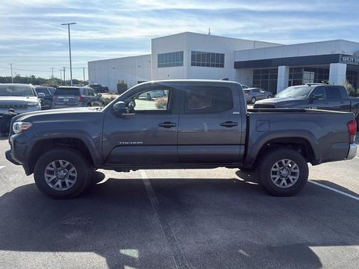 2018 Toyota Tacoma SR5