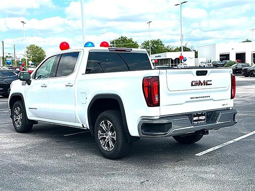 Summit White 2025 GMC Sierra 1500 SLT