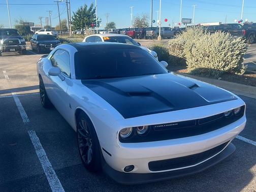 2016 Dodge Challenger R/T Scat Pack