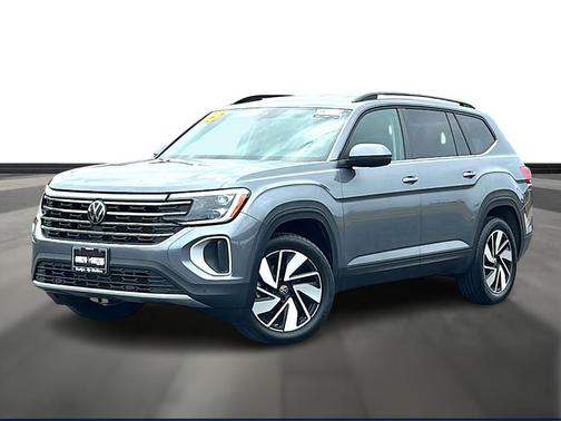 Platinum Gray Metallic 2025 Volkswagen Atlas 2.0T SE w/Technology