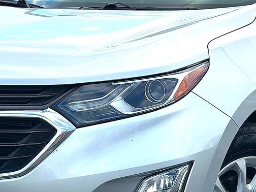 Silver Ice Metallic 2020 Chevrolet Equinox 1LT
