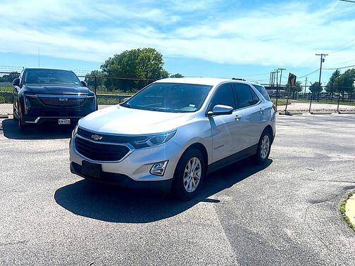 Silver Ice Metallic 2020 Chevrolet Equinox 1LT