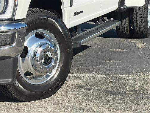 2026 Ford F-350 Lariat Super Duty