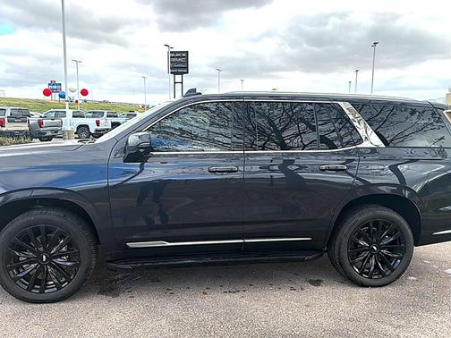 2023 Cadillac Escalade Luxury