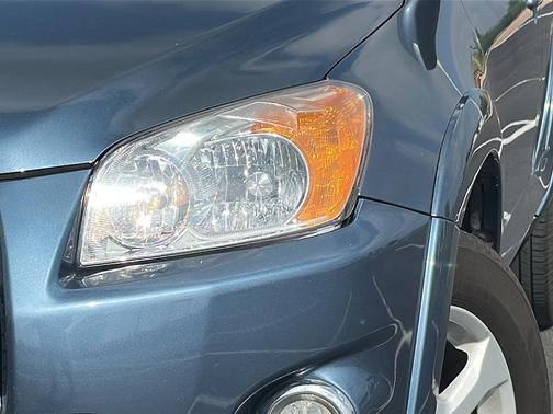 2011 Toyota RAV4 Limited