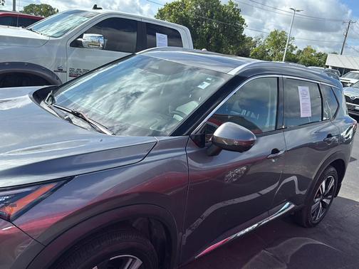 2022 Nissan Rogue SL