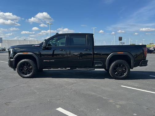 2024 GMC Sierra 2500 AT4