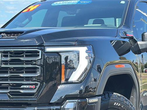 2024 GMC Sierra 2500 AT4