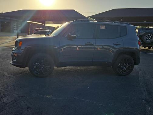 2022 Jeep Renegade Altitude