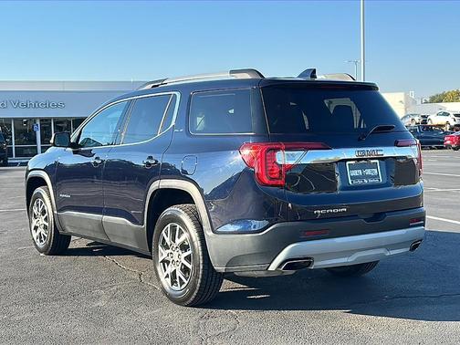 2022 GMC Acadia SLE