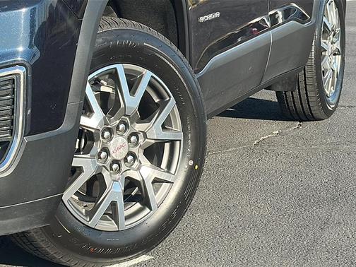 2022 GMC Acadia SLE
