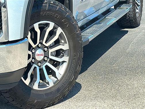 Quicksilver Metallic 2020 GMC Sierra 1500 SLT