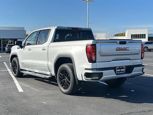 2022 GMC Sierra 1500 Limited Elevation