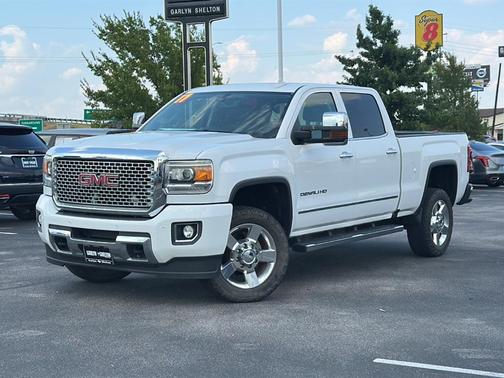 2016 GMC Sierra 2500 Denali