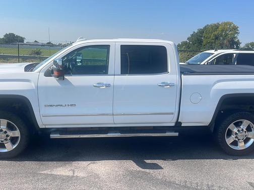 2016 GMC Sierra 2500 Denali