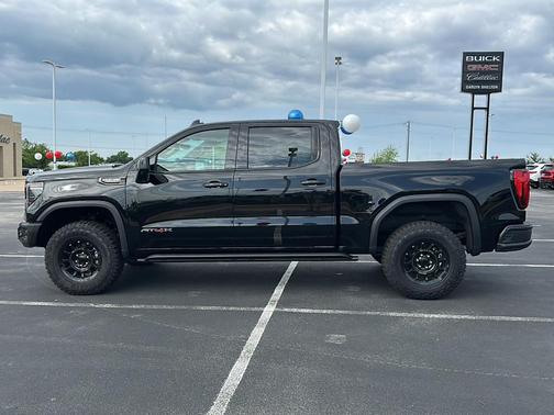 2025 GMC Sierra 1500 AT4X