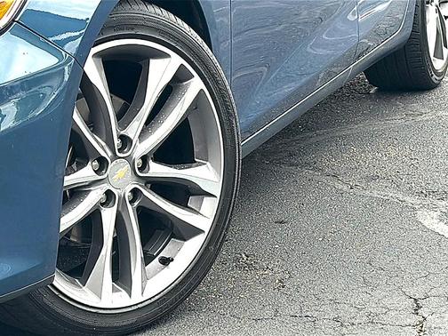 2024 Chevrolet Malibu 2LT