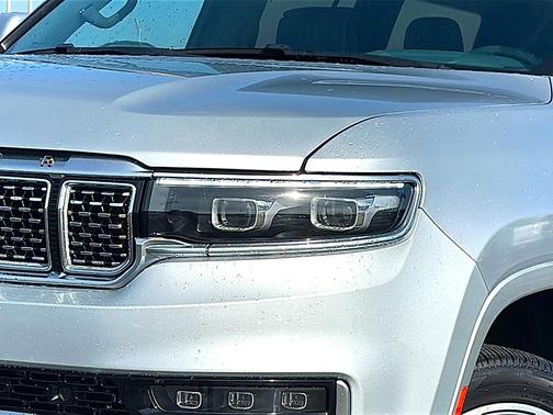2022 Jeep Grand Wagoneer Series III