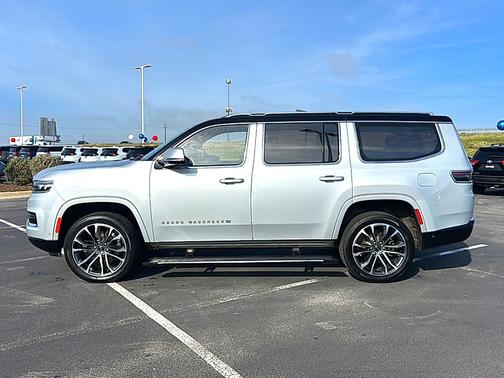 2022 Jeep Grand Wagoneer Series III