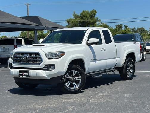 2016 Toyota Tacoma TRD Sport