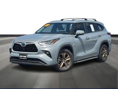 2023 Toyota Highlander Hybrid Bronze Edition