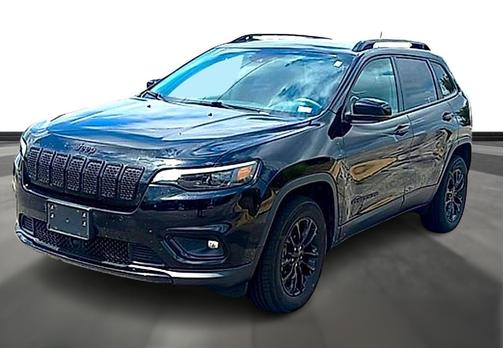 Diamond Black 2023 Jeep Cherokee Altitude Lux