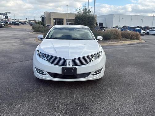 2016 Lincoln MKZ Base
