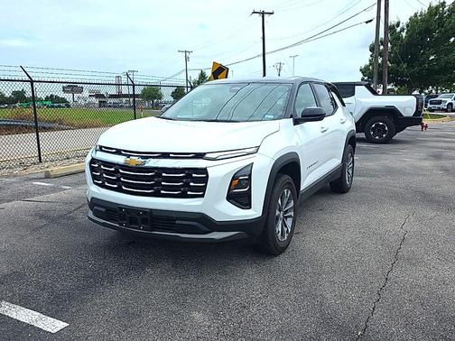 Summit White 2025 Chevrolet Equinox LT