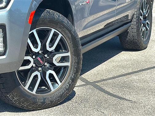 2022 GMC Yukon AT4