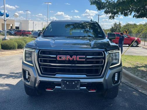 2022 GMC Yukon AT4