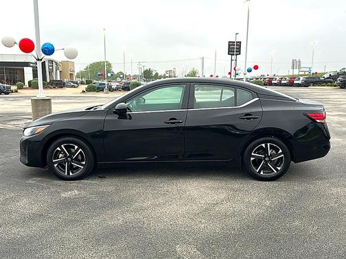 Black 2024 Nissan Sentra SV