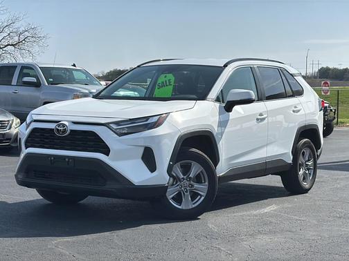 2024 Toyota RAV4 XLE